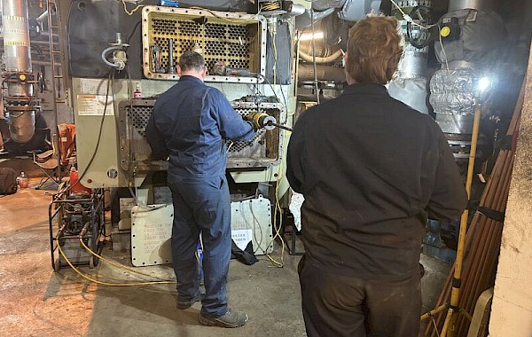 Re tubing chiller on site - Fenflow Limited